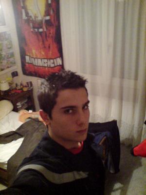 mOn pOmpier! :) MON SADIK!!!! ^^